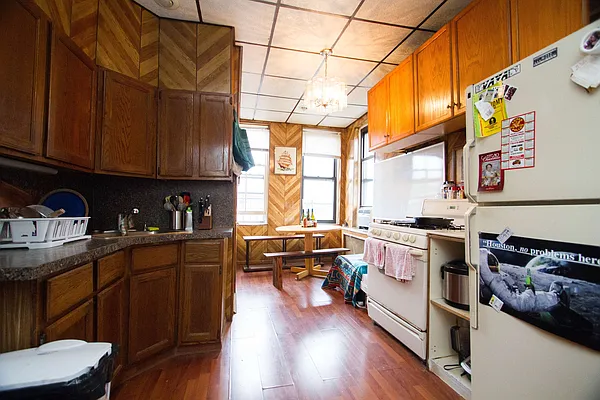 Rented by Nooklyn NYC LLC | media 10