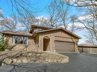 6330 Willow Lane Dr, Tinley Park, IL