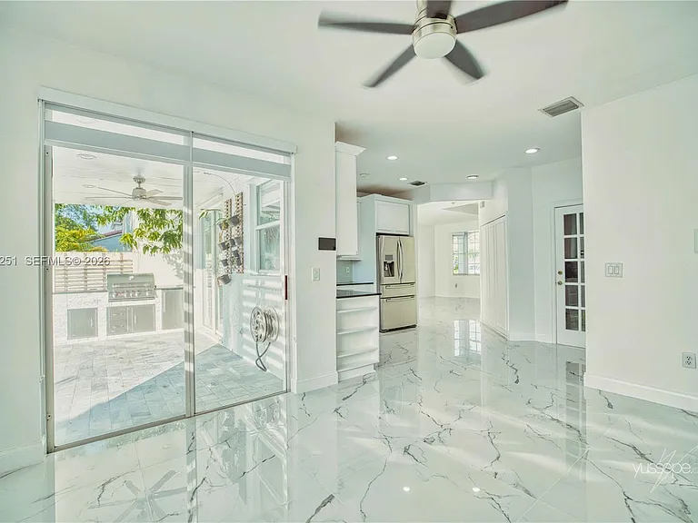 15151 NW 6th Ct — Photo 37