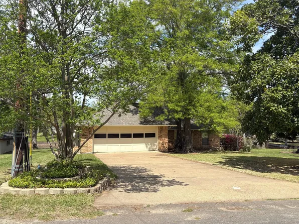 27 Sundown Trl, Malakoff, TX 75148