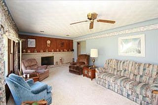 3rd image of 4533 E De Ave