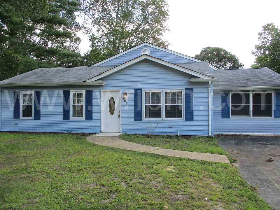 1st image of 103 Cactus Dr