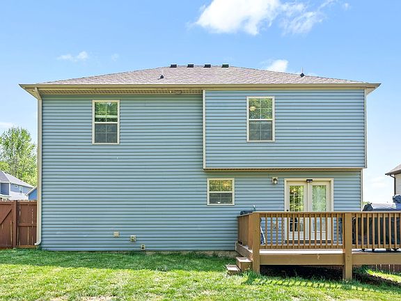 5th image of 177 Bonnell Dr