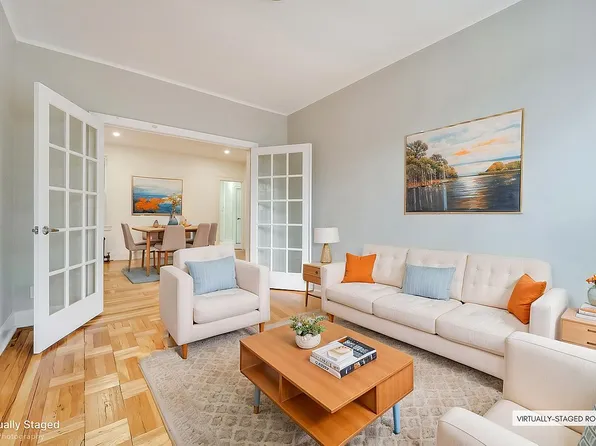 3925 50th St, Woodside, NY 11377