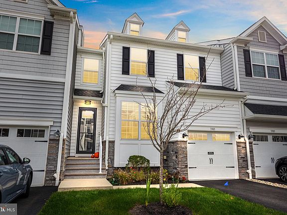 3rd image of 3303 Beechwood Ct