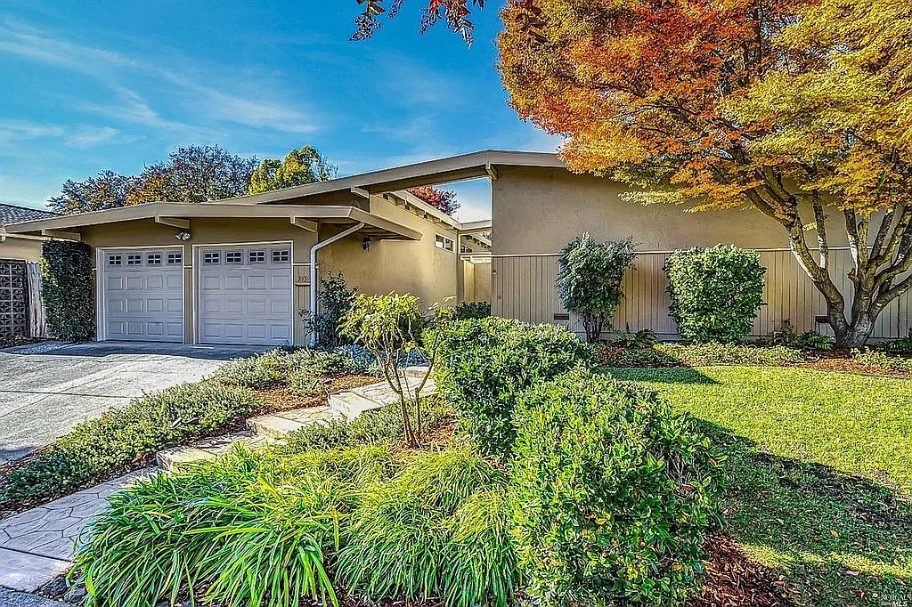 3591 Jomar Dr photo 1