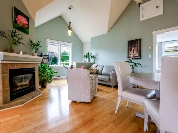 1376 Pandora Ave #3, Victoria, BC V8R 1A3