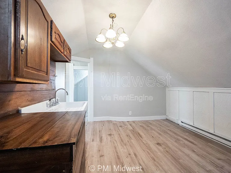 156 W Main St #C — Photo 17