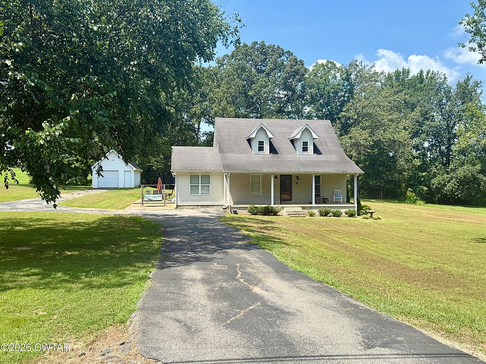 1st image of 400 Clifty Village Ln