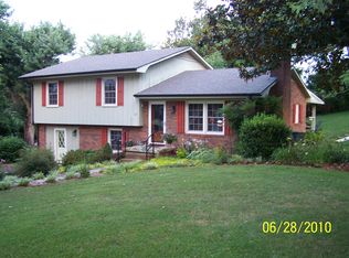 129 Laraye Cir, Millers Creek, NC 28651