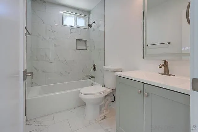 1350 Rock Hill Pl — Photo 12