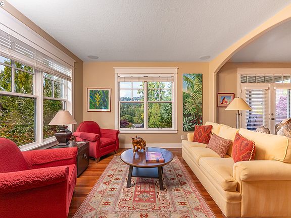 4th image of 1532 NW Slocum Way