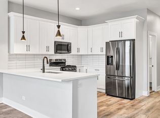 3032 N Lincoln Ave #3, Chicago, IL 60657