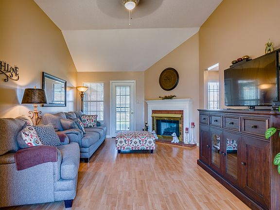 4th image of 6650 Cindy Lynn Ln