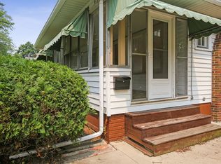 918 W William St, Champaign, IL 61821