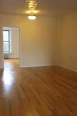 Rented by Realty Collective | media 18