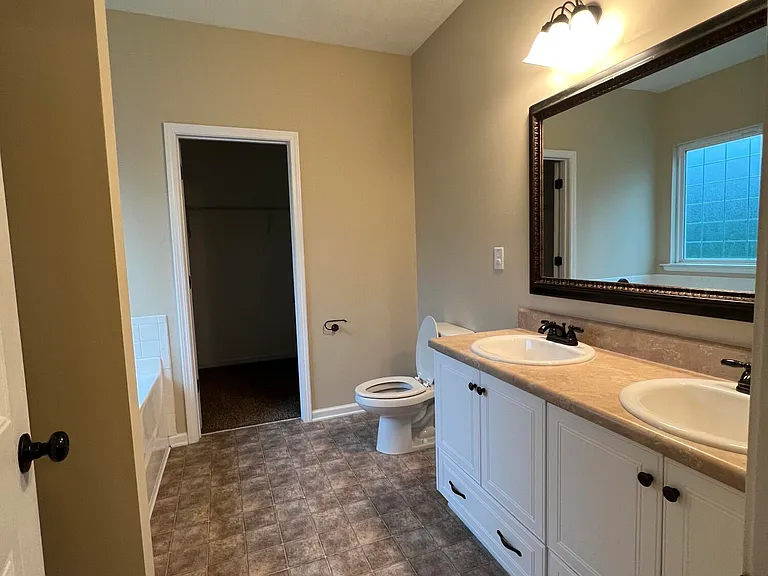 5013 Sunderlund Ct — Photo 13