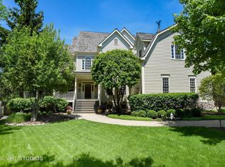 557 Kelly Ave, Grayslake, IL