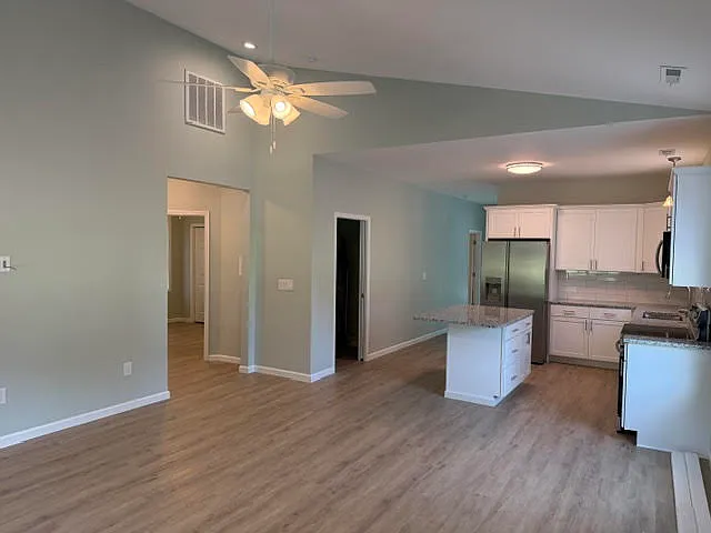 107 Fairview Street - 1 — Photo 3
