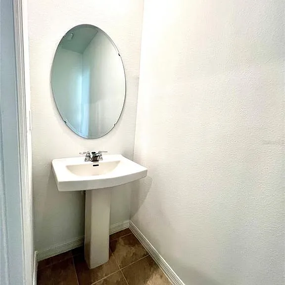 5665 Nispero Way — Photo 36
