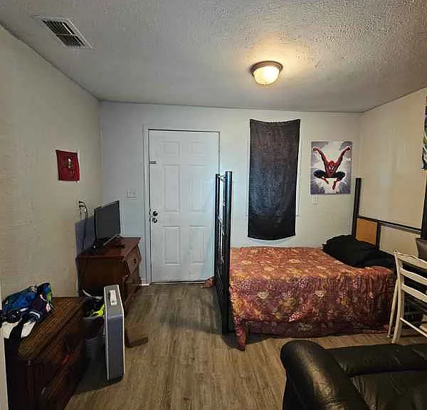 4 Sandy Ln #1 — Photo 29