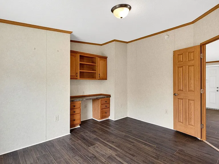 15 W Redwood Ave — Photo 41