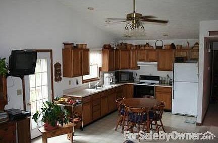 Kitchen - 12 x 14 : Spacious and well-maintained.