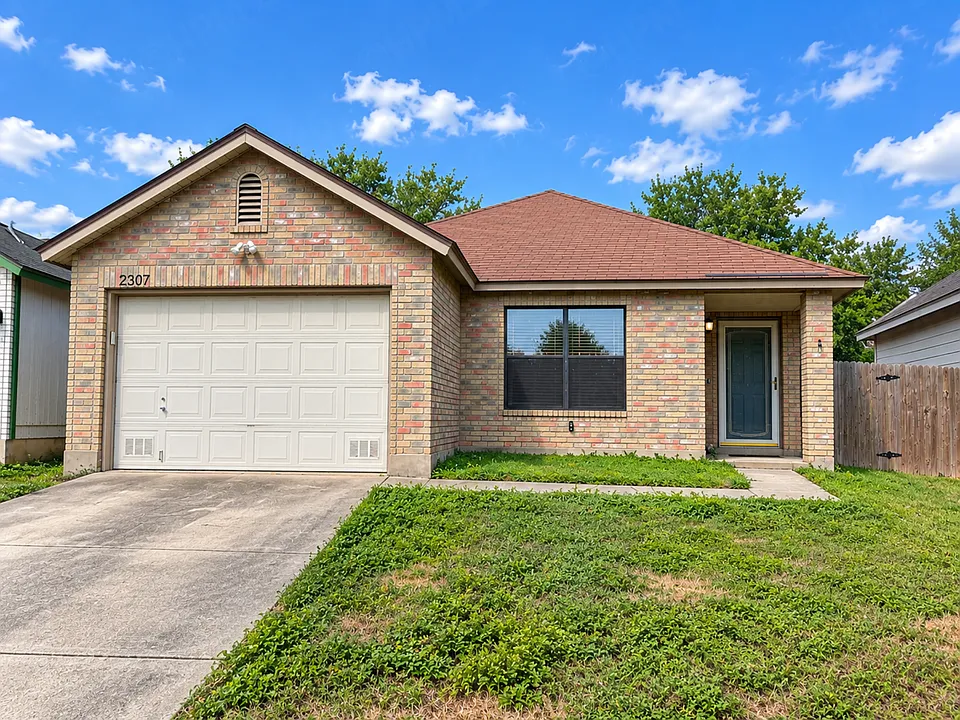2307 Dalhart Pass