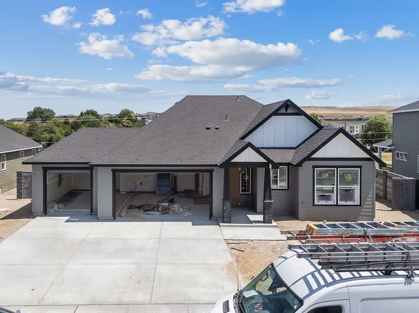 7624 Blanchard Loop, West Richland, WA 99353