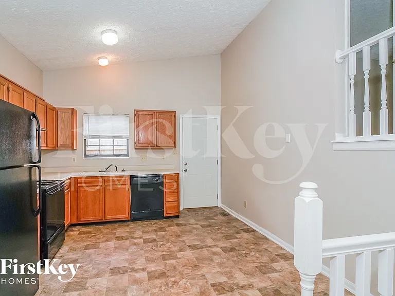 116 Westridge Blvd — Photo 4
