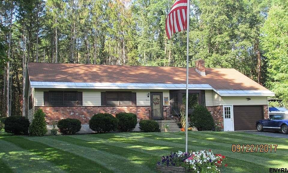 1st image of 19 Northwood Dr