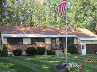 19 Northwood Dr, Malta, NY 12020