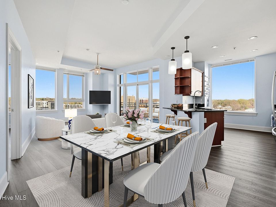 1st image of 400 W North Street #810