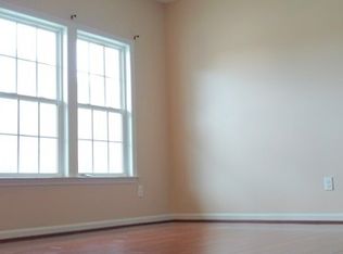 203 Silver Ct, Richlands, NC 28574