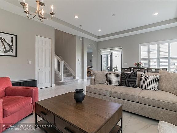 4th image of 4892 Gambero Way