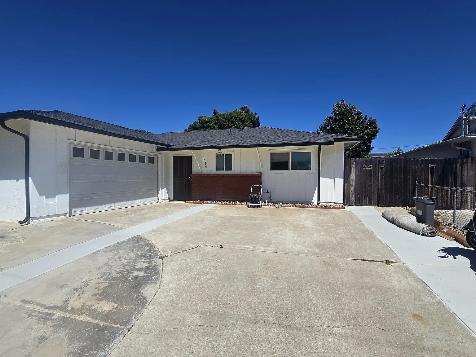 3 bed, 1200 sqft, $3,450 — Photo 1