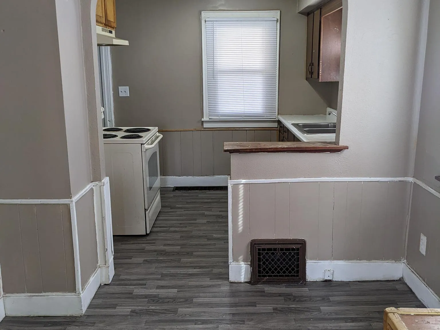 2 bed, 660 sqft, $990 — Photo 4