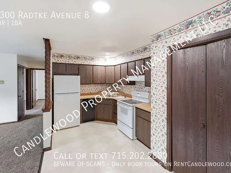 2300 Radtke Ave #8 — Photo 3