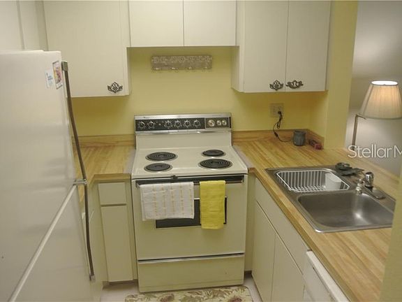 3rd image of 6012 Oak Creek Ln #1913