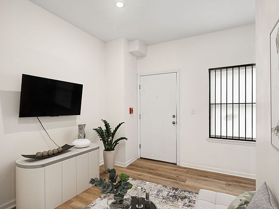 3rd image of 1536 N 16th St #104