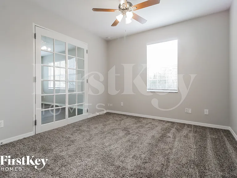 2796 Grassmoor Loop — Photo 8