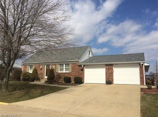 720D Springfield Rd, Columbiana, OH 44408