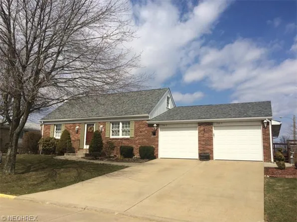 720D Springfield Rd, Columbiana, OH 44408