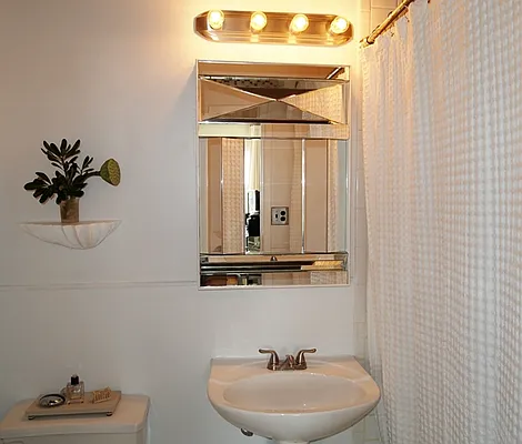 Rented by Temple Morrow LLC | media 17