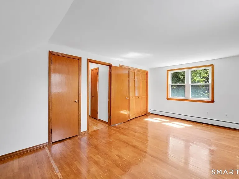 49 Schaffer Dr — Photo 13