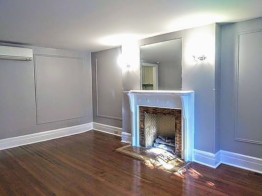 3rd image of 221 W 138th St #1