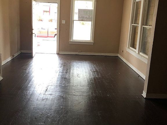 3rd image of 2939 Jackson St