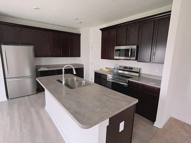 1630 Lewes Castle Dr — Photo 7