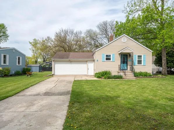 7530 Marshall St, Merrillville, IN 46410