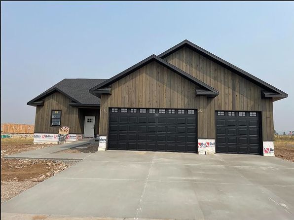 1046 Pawnee Rd